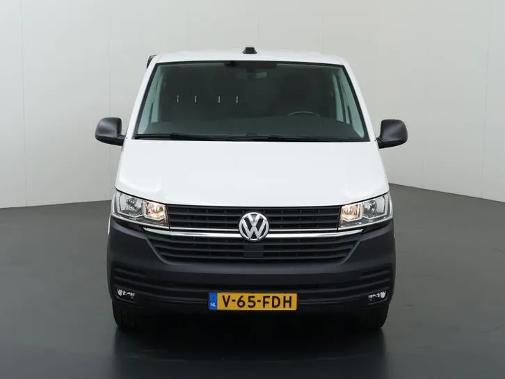 Volkswagen Transporter 2024 photo 3