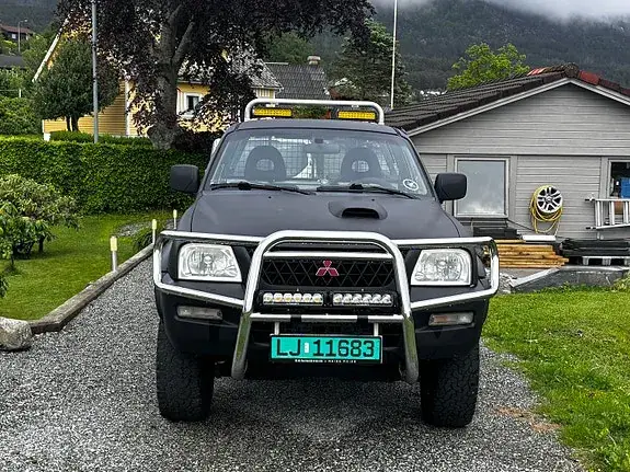 Mitsubishi L200 2003 photo 3