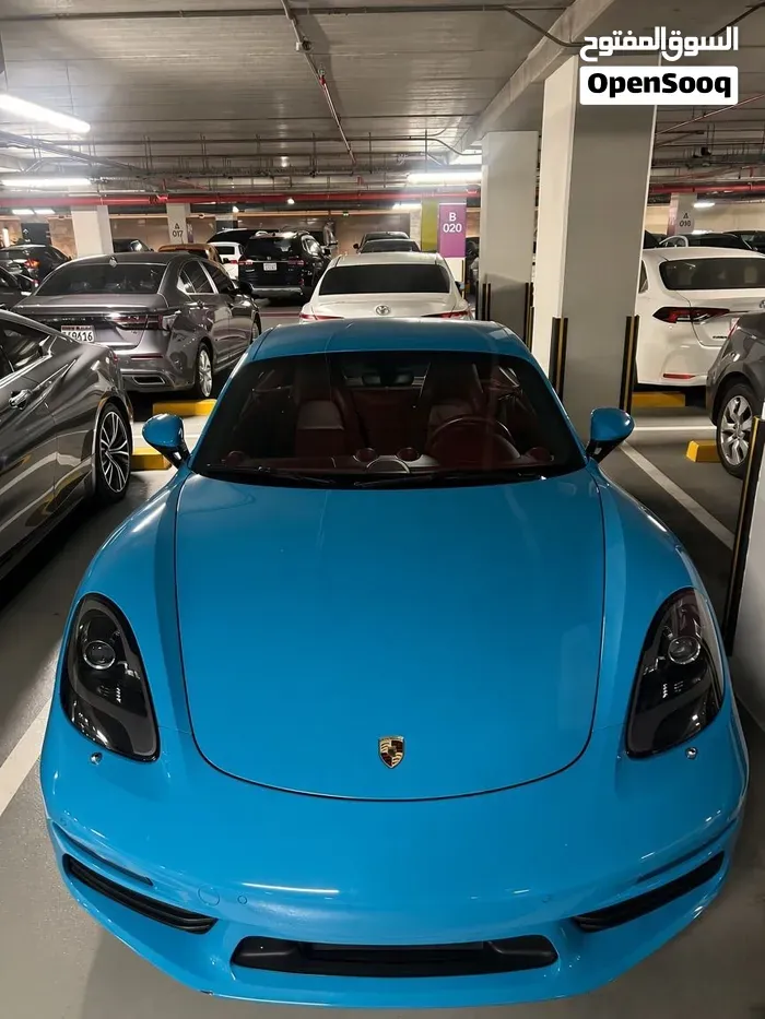 Porsche 718 Cayman