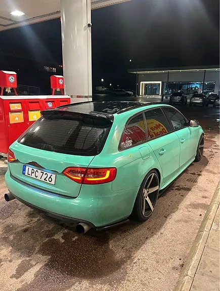 Audi A4 2011 photo 3