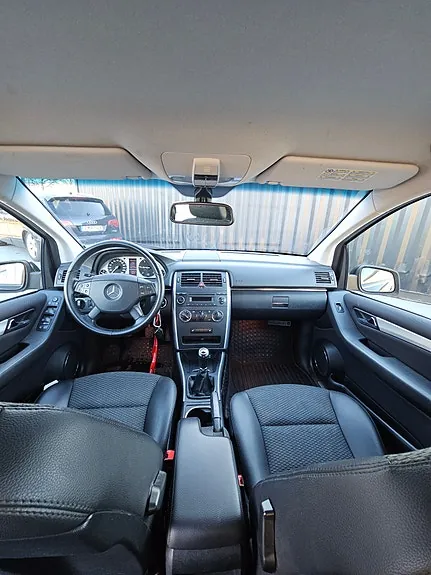 Mercedes-Benz B180 2009 photo 5