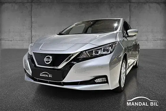Nissan Leaf 2021 photo 2