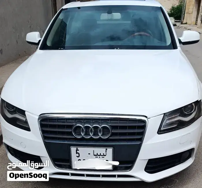 Audi A4 2011 photo 5