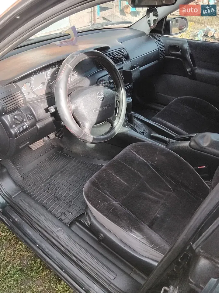 Opel Omega 1997 photo 4