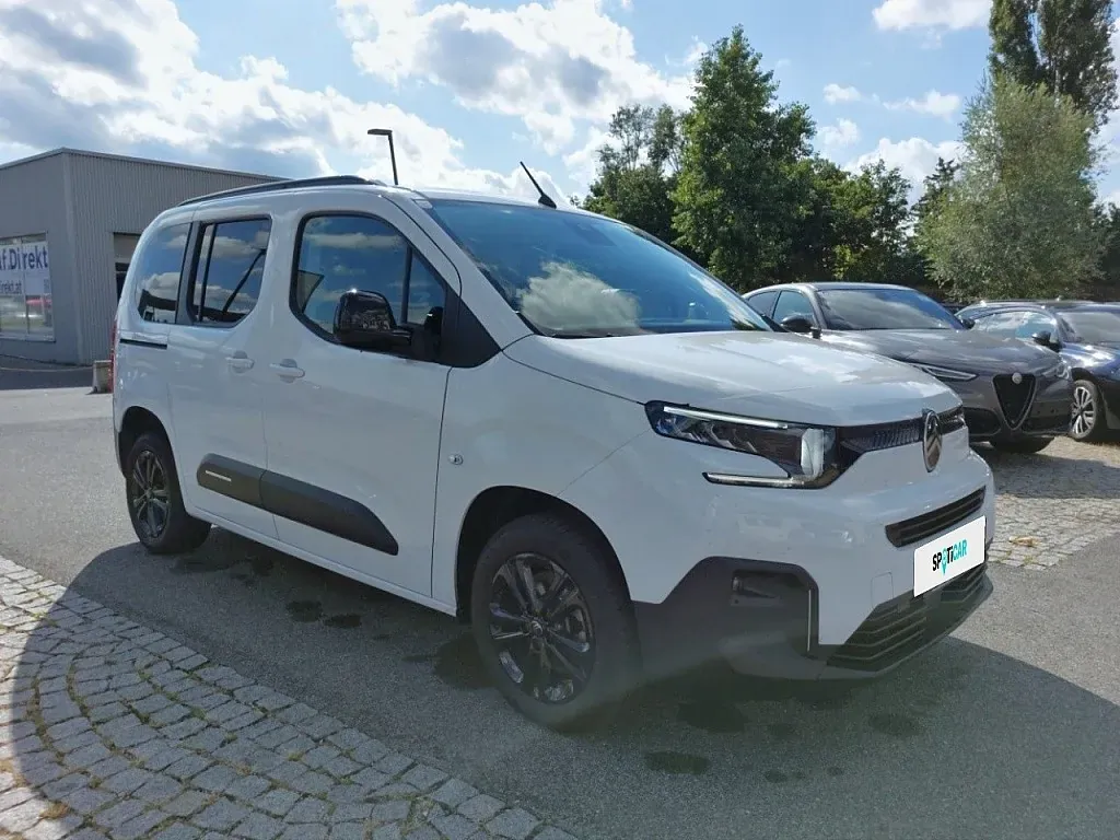 Citroen Berlingo 2024 photo 3