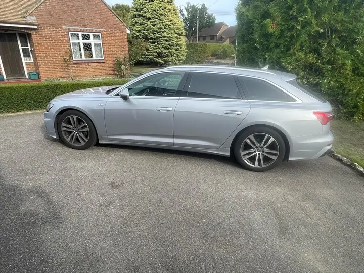 Audi A6 Avant 2019 photo 3