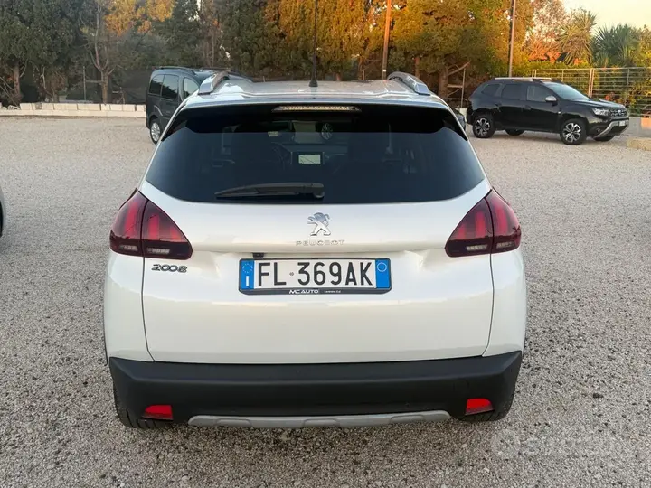 Peugeot 2008 2017 photo 5