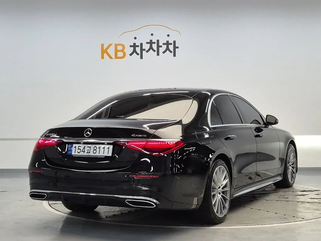 Mercedes-Benz S-Class 2023 photo 2