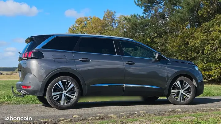 Peugeot 5008 2019 photo 3