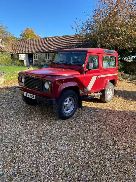 Land Rover Defender 90