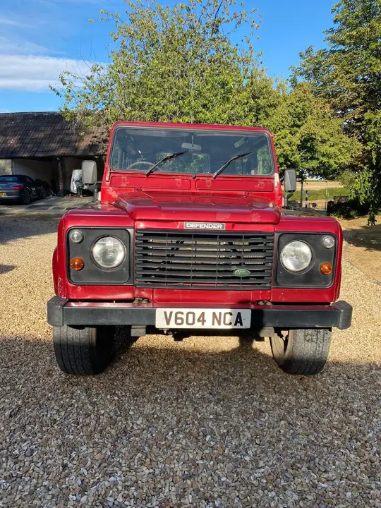 Land Rover Defender 90 1999 photo 3