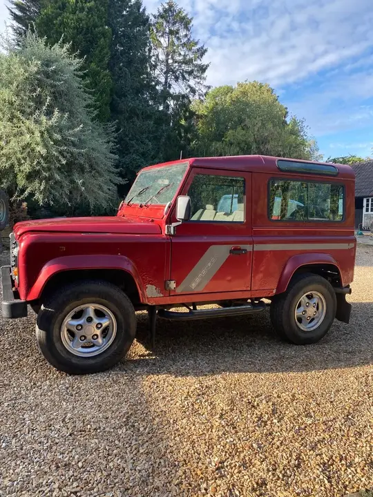 Land Rover Defender 90 1999 photo 4
