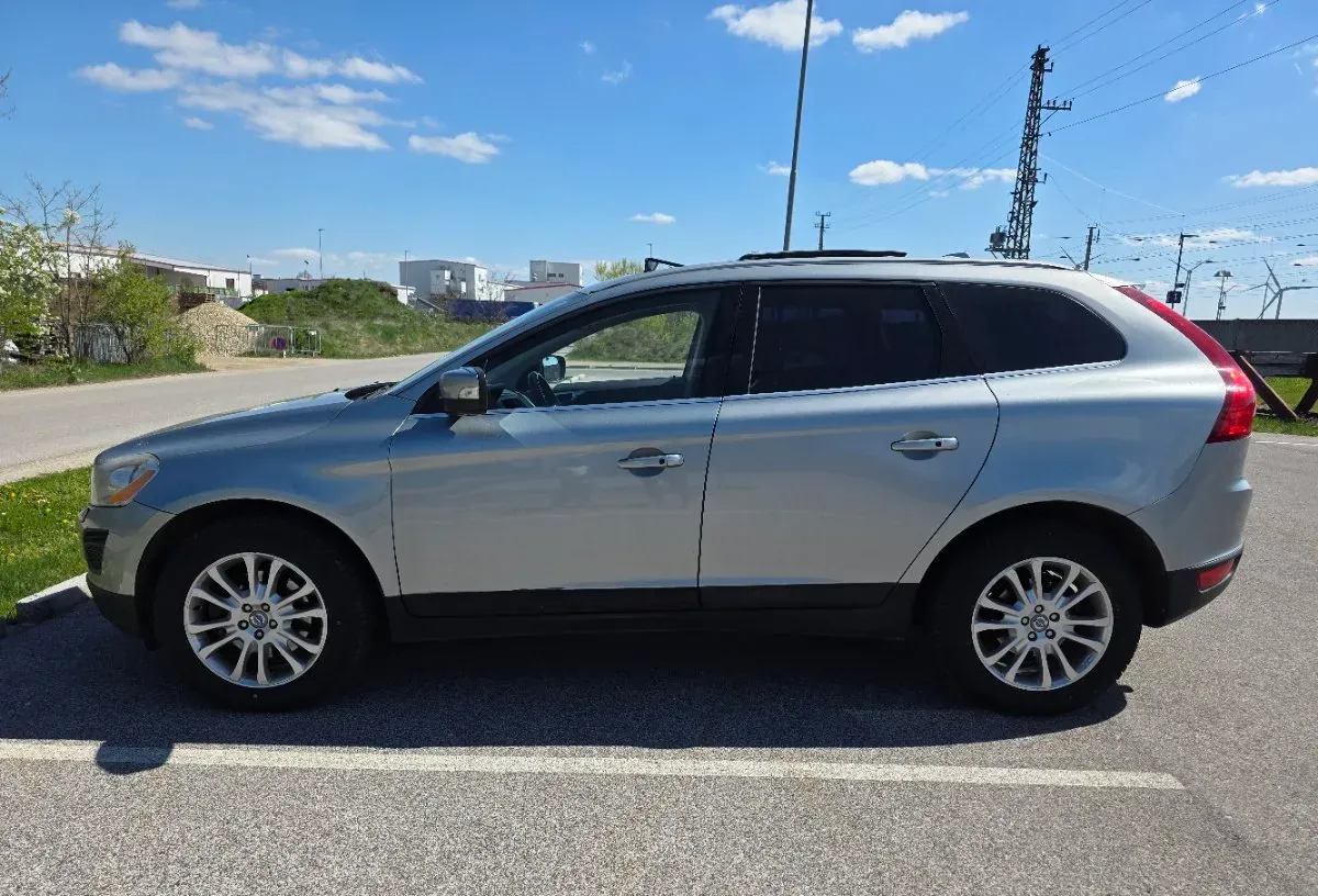 Volvo Xc60 2012 photo 2