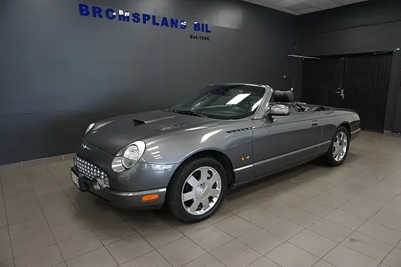 Ford Thunderbird 2003 photo 2