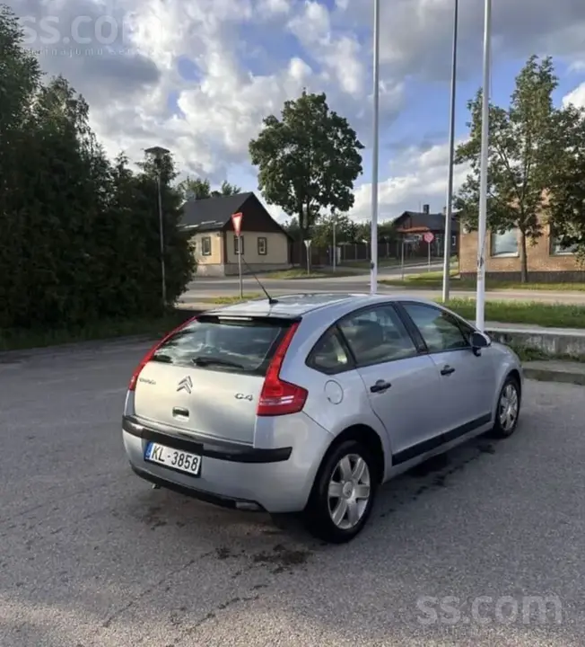 Citroen C4 2008 photo 2