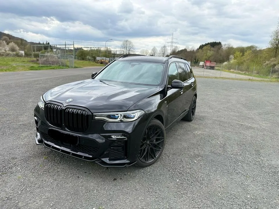BMW X7 M50D