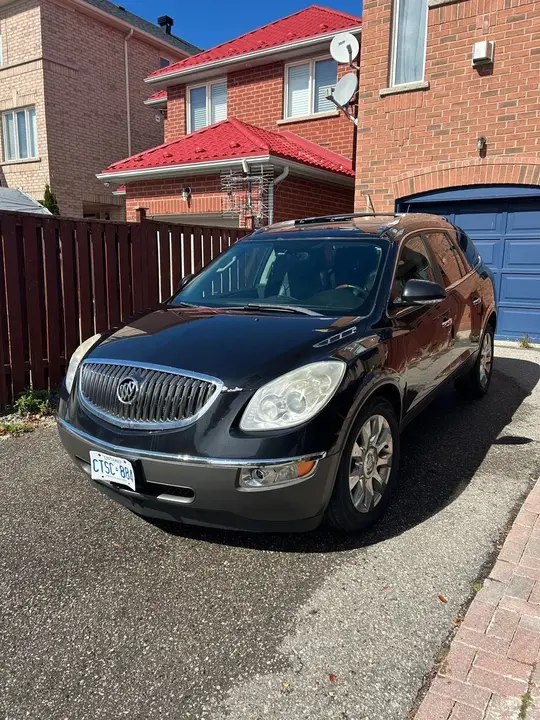 Buick Enclave 2010 photo 2