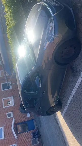 Peugeot 208 2017 photo 3