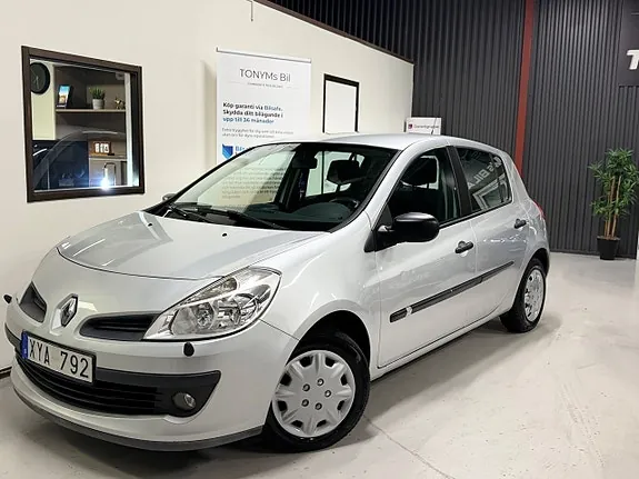 Renault Clio 2006 photo 3