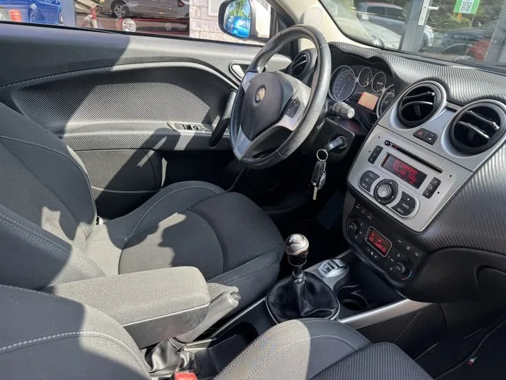 Alfa Romeo Mito 2012 photo 2