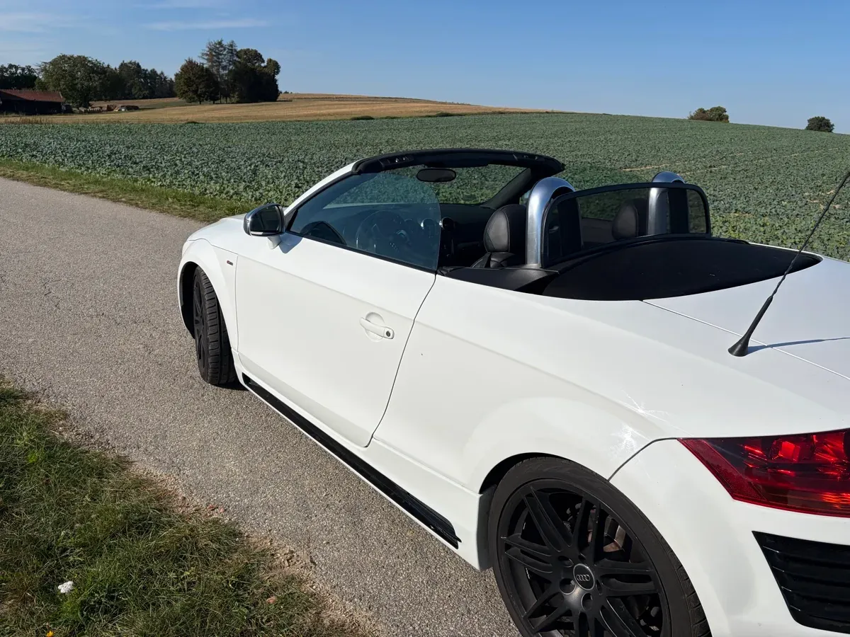 Audi Tt 2008 photo 2