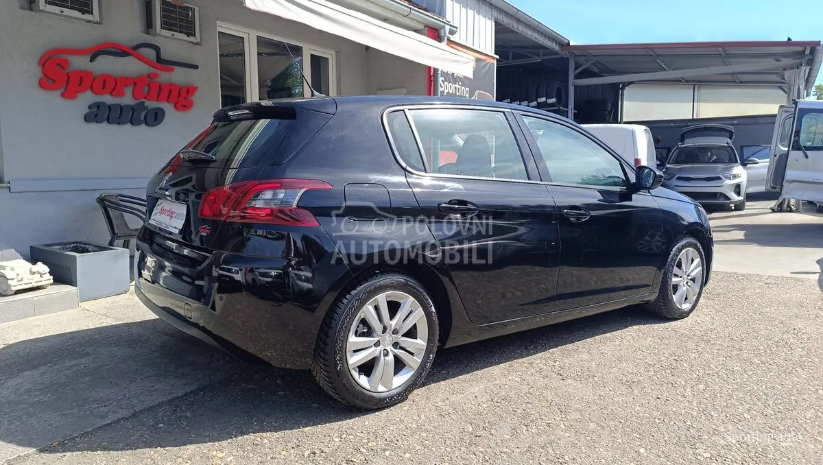 Peugeot 308 2021 photo 2