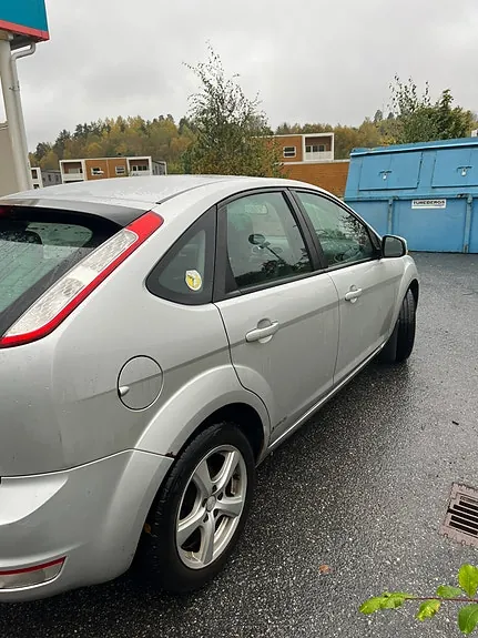 Ford Focus 2010 photo 5