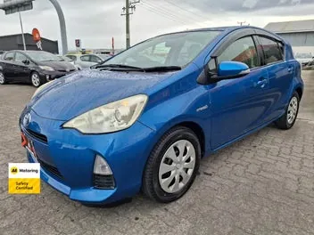 Toyota Aqua 2013 photo 4