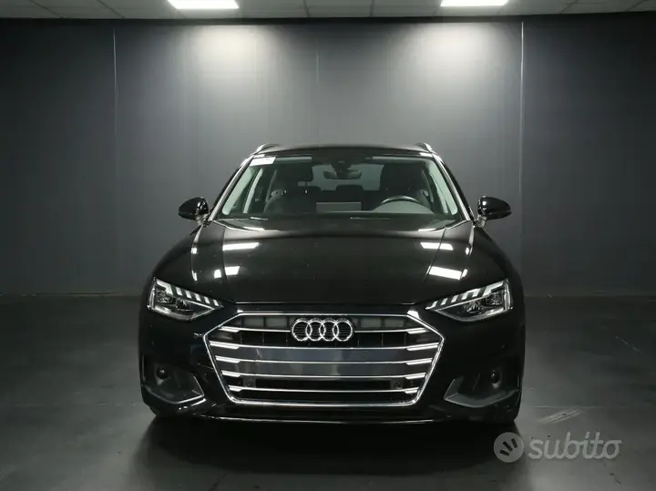 Audi A4 Avant 2023 photo 2
