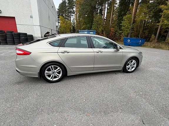 Ford Mondeo 2015 photo 4