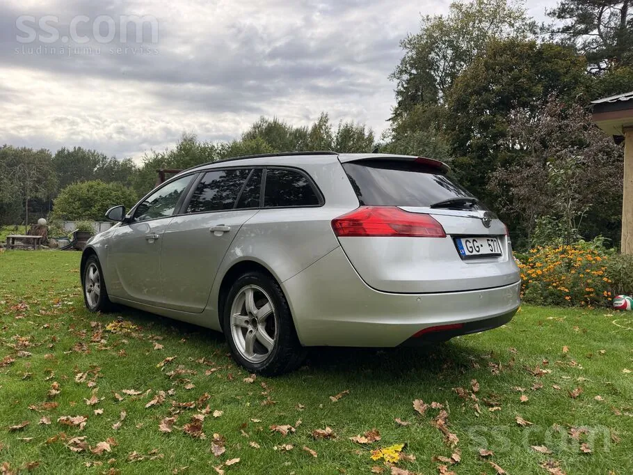Opel Insignia 2012 photo 3