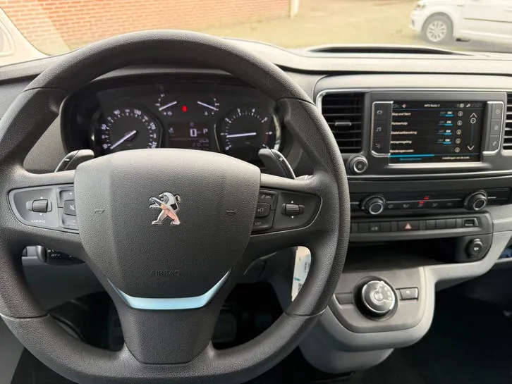 Peugeot Expert 2021 photo 3