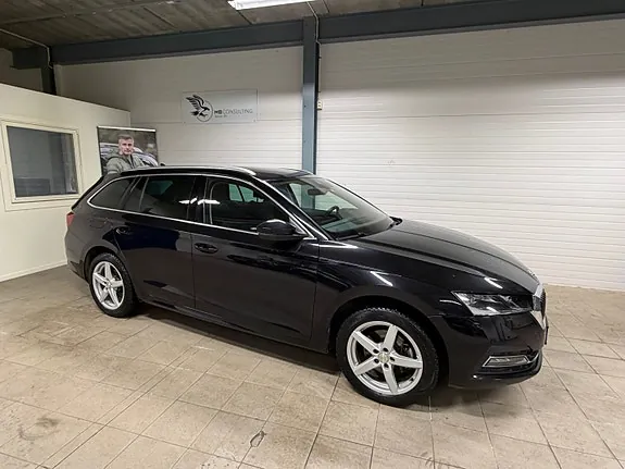 Skoda Octavia 2023 photo 3
