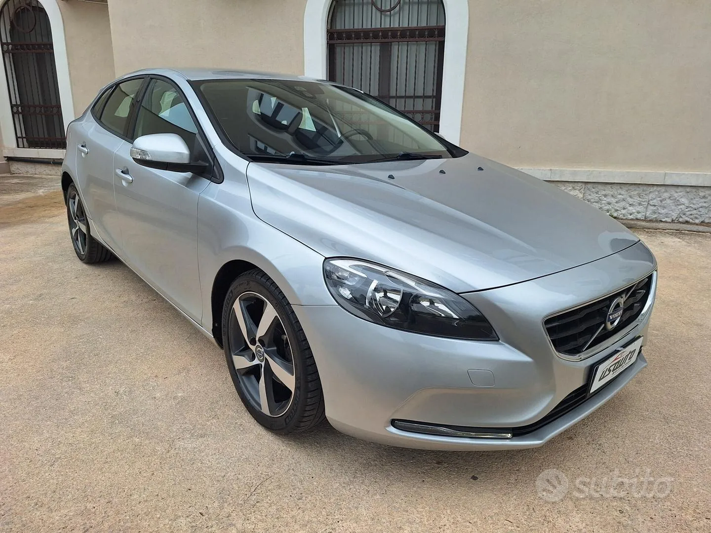Volvo V40 2014 photo 2