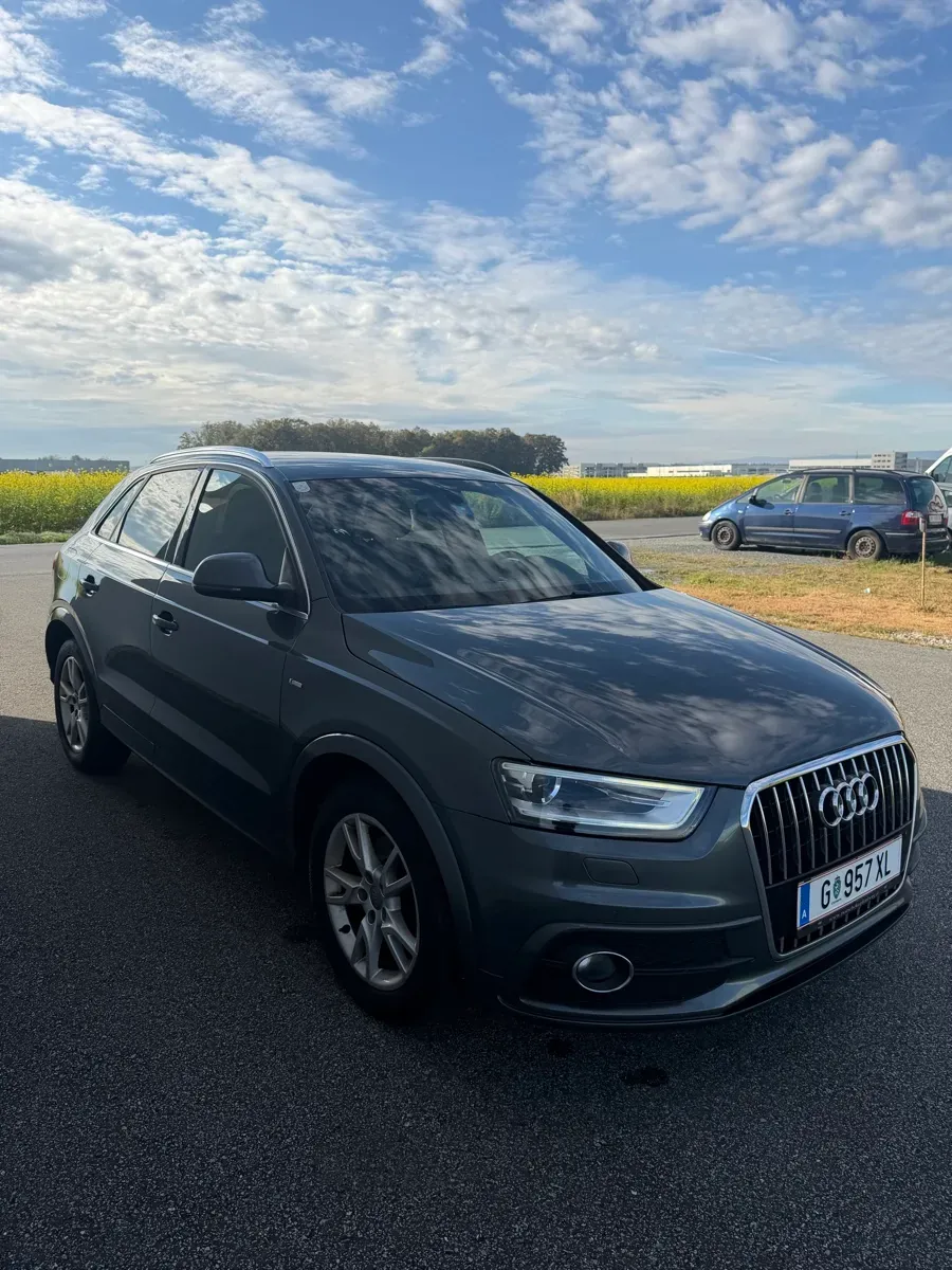 Audi Q3 2012 photo 3
