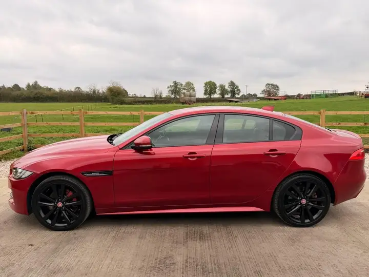 Jaguar Xe