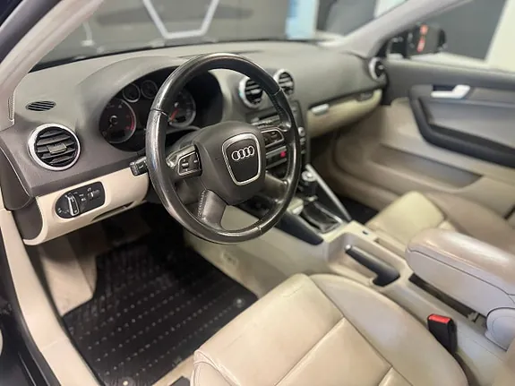 Audi A3 2011 photo 5
