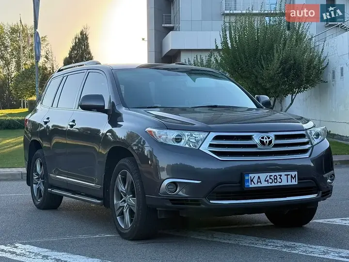 Toyota Highlander 2012 photo 4