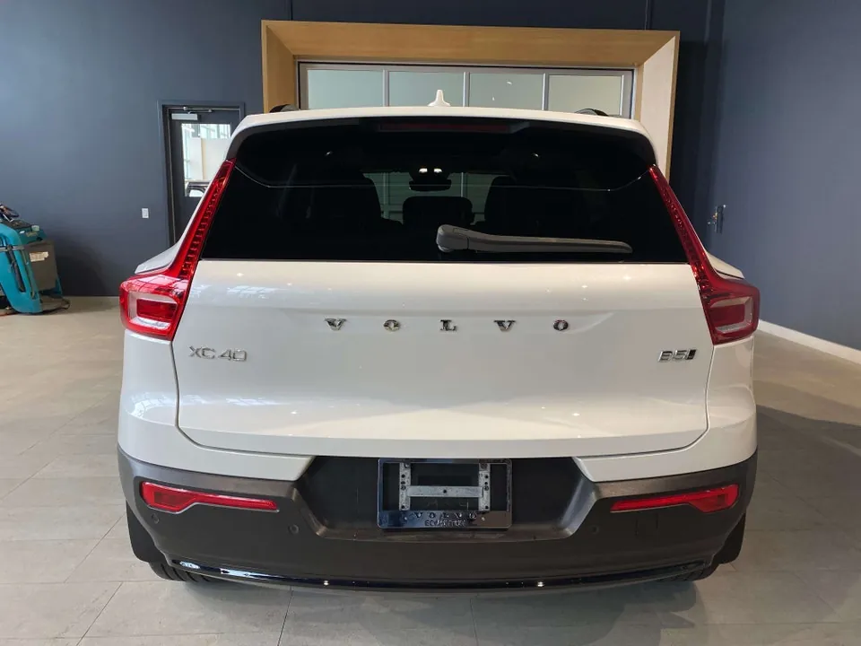 Volvo Xc40 2025 photo 4