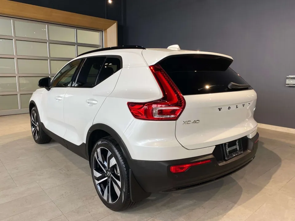 Volvo Xc40 2025 photo 3