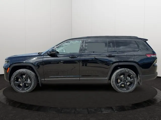 Jeep Grand Cherokee L 2026 photo 2