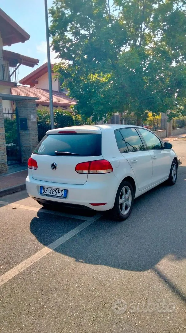 Volkswagen Golf 2009 photo 3