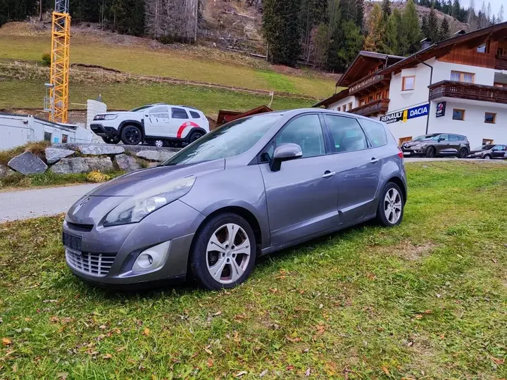 Renault Grand Scénic 2010 photo 2