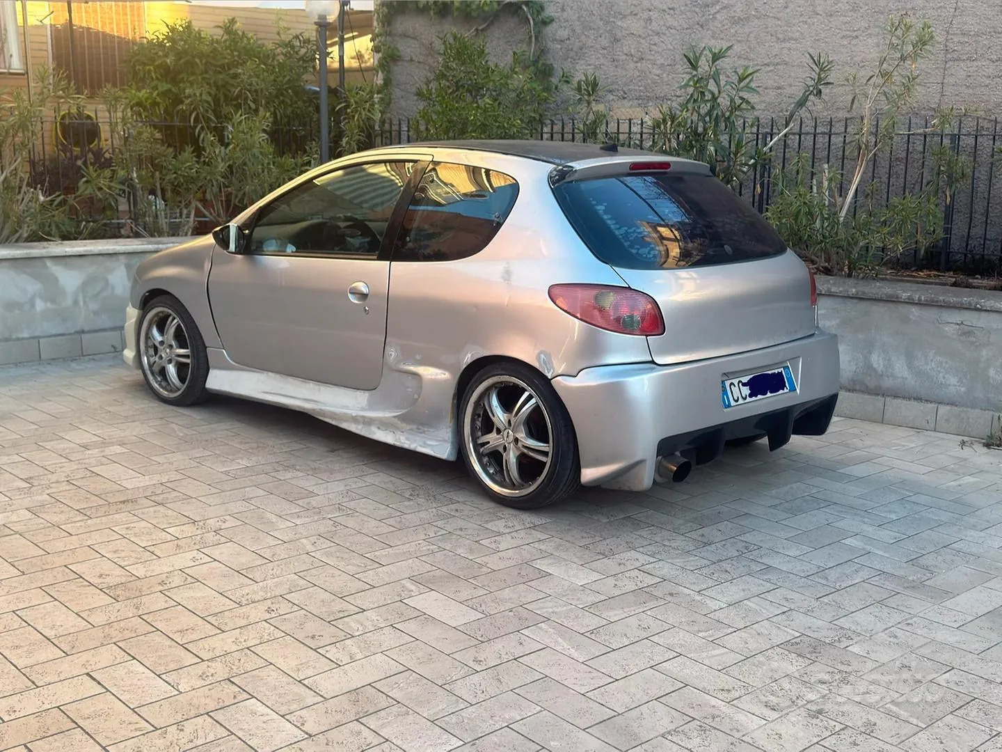 Peugeot 206 2004 photo 2
