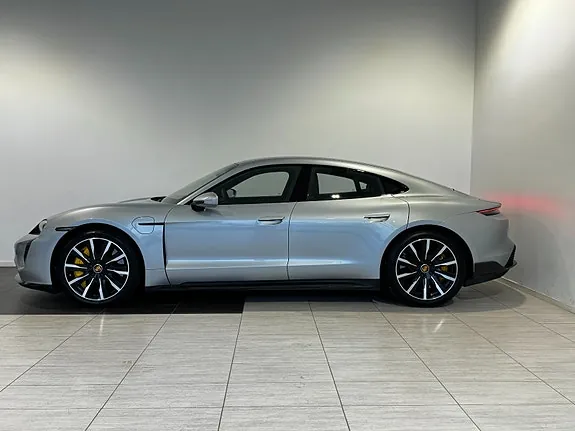 Porsche Taycan Turbo S 2020 photo 5