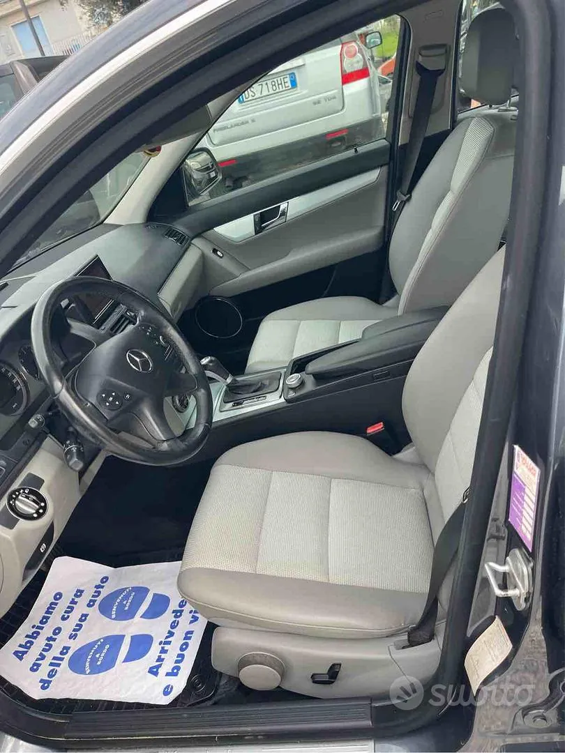 Mercedes-Benz C 220 2007 photo 4