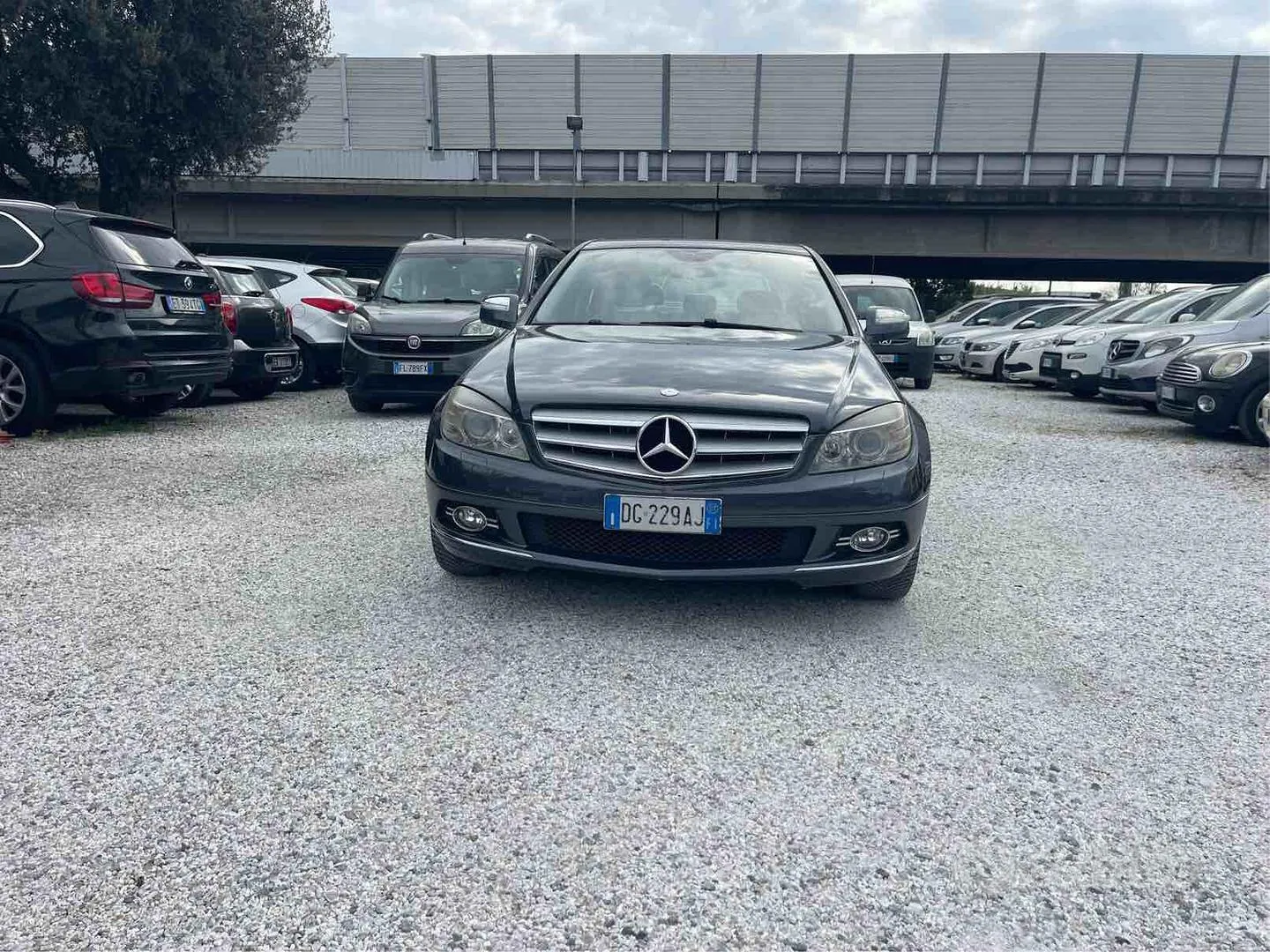Mercedes-Benz C 220 2007 photo 2