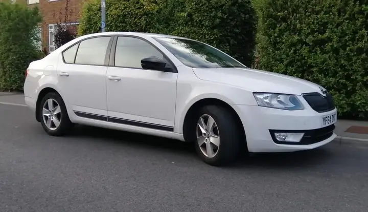 Skoda Octavia 2014 photo 2
