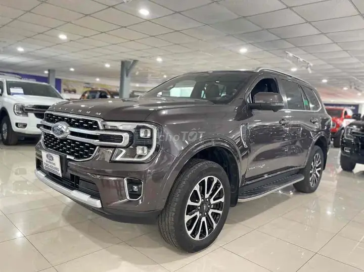 Ford Everest 2024 photo 2