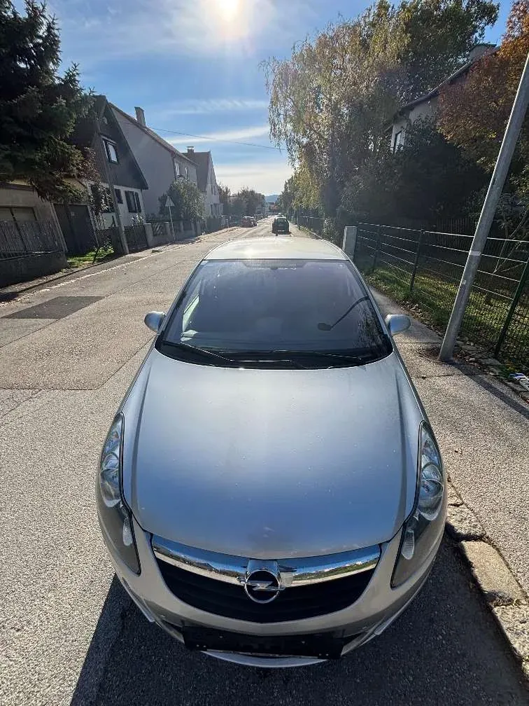 Opel Corsa 2010 photo 3
